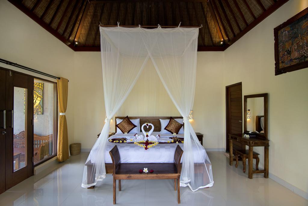 Pajar House Ubud Suite & Villas Стая снимка