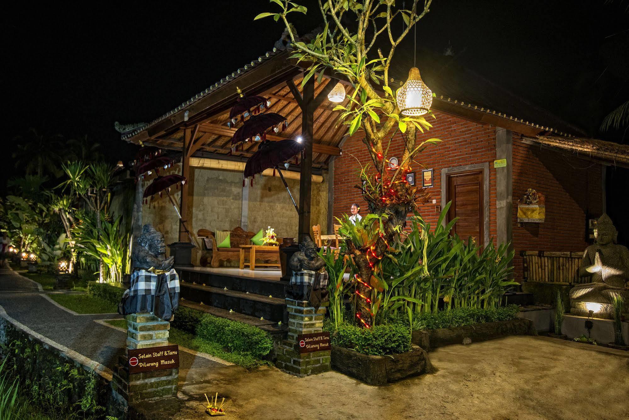 Pajar House Ubud Suite & Villas Екстериор снимка